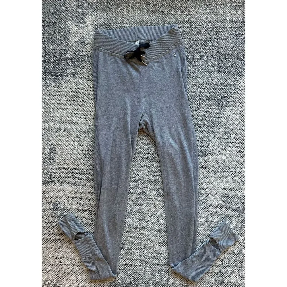 Lululemon size 4 Cashmere Blend Grey Pants